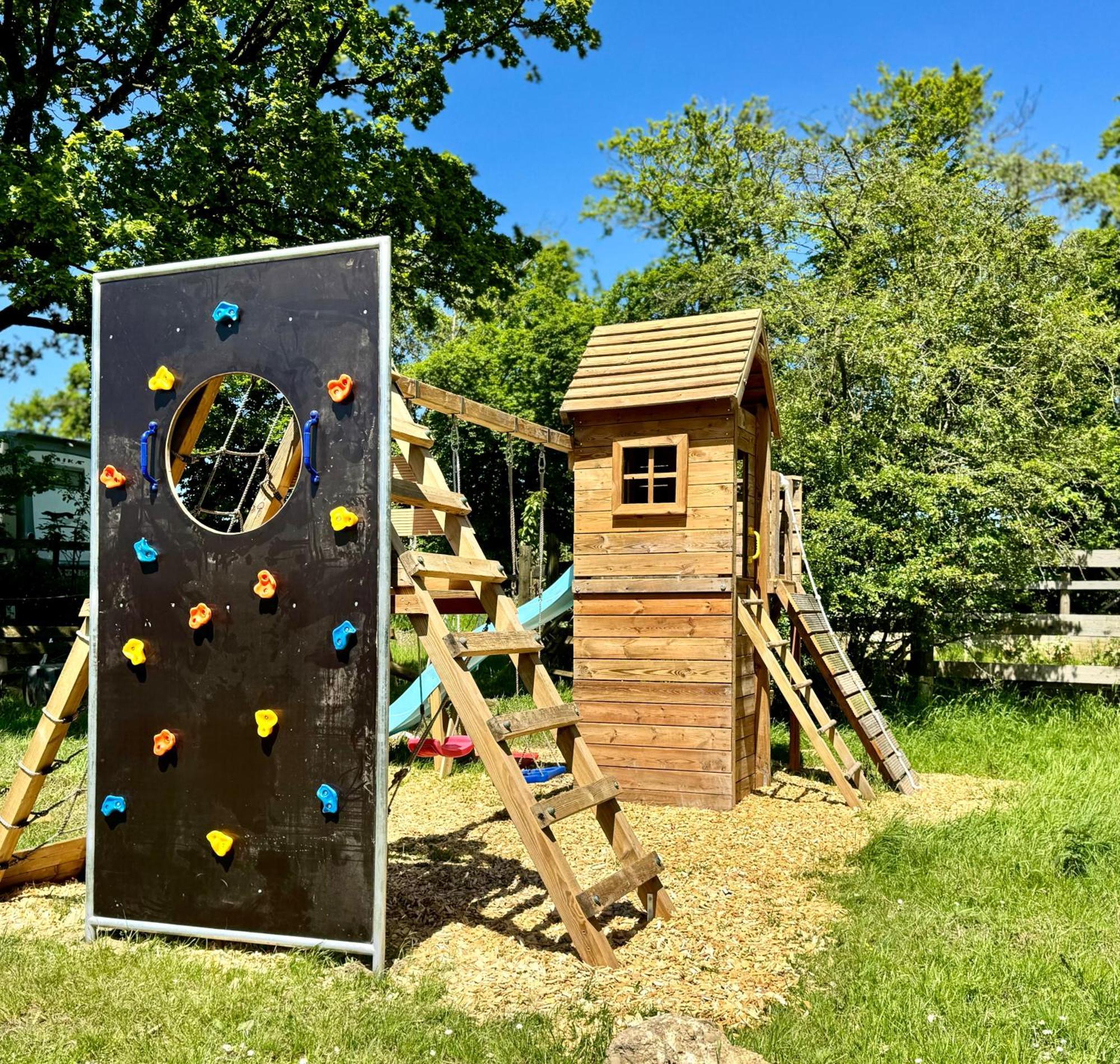 Hof Vierzehnender Im Hohen Venn - 70Qm Maisonette - 2 Schlafzimmer - Wohnkueche - Balkon Mit Grill - Monschau - Eifel - Hunde Willkommen - Islandpferde المظهر الخارجي الصورة